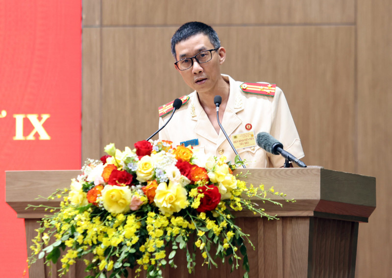 Thượng tá Phạm Việt Ân, Phó Trưởng phòng An ninh mạng và phòng chống tội phạm sử dụng công nghệ cao CATP Đà Nẵng phát biểu tại cuộc gặp mặt...