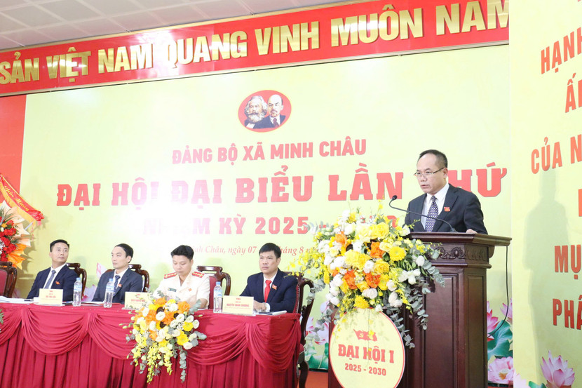 Trung tướng Nguyễn Thanh Tùng - Ủy viên Ban Thường vụ Thành ủy, Bí thư Đảng ủy, Giám đốc CATP phát biểu chỉ đạo Đại hội Trung tướng Nguyễn Thanh Tùng - Ủy viên Ban Thường vụ Thành ủy, Bí thư Đảng ủy, Giám đốc CATP phát biểu chỉ đạo Đại hội
