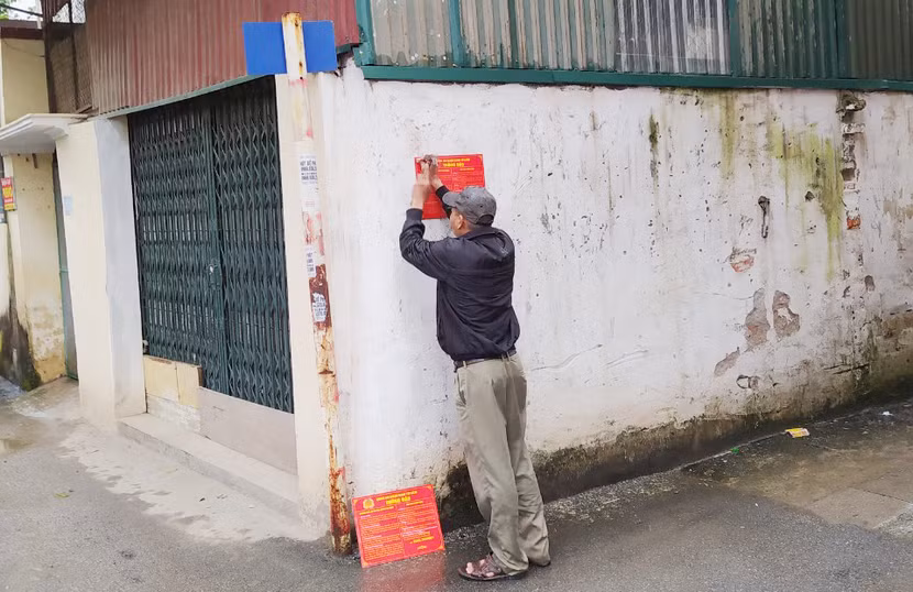 Từ các đường làng ngõ xóm...