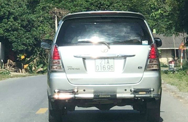 Chiếc xe Inova do Công điều khiển đâm bà Q lúc sáng sớm khiến bà tử vong