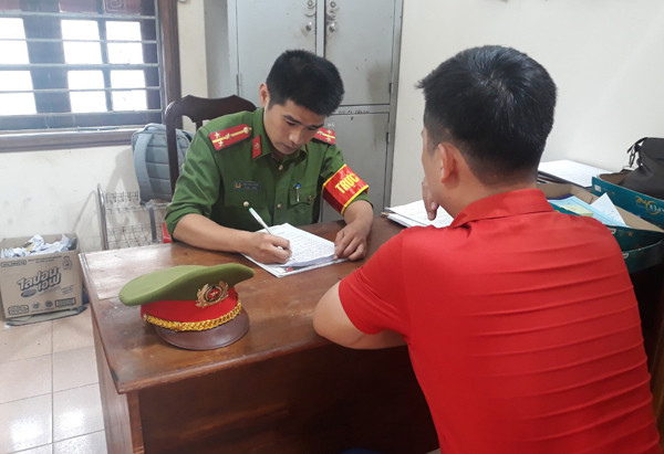 Lực lượng Công an xã chính quy đã có nhiều thay đổi về nề nếp, phong cách làm việc với nhân dân Lực lượng Công an xã chính quy đã có nhiều thay đổi về nề nếp, phong cách làm việc với nhân dân