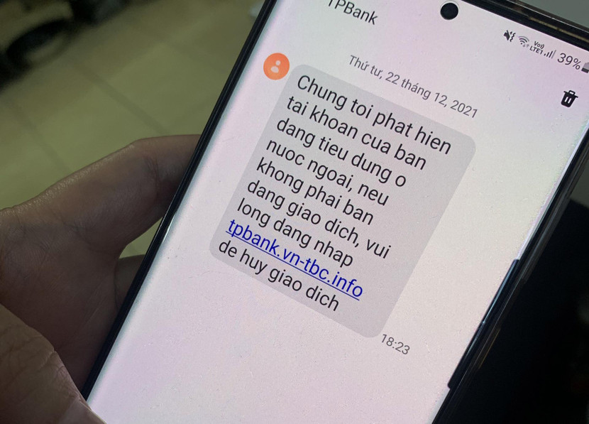 Người dân tuyệt đối không bấm vào các đường link có sẵn trong tin nhắn mạo danh ngân hàng