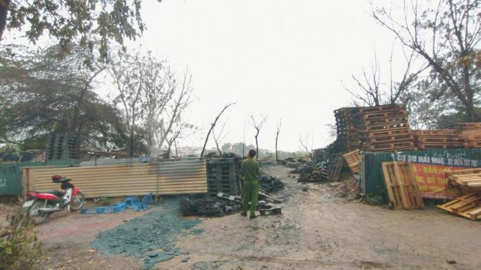 Hiện cơ quan chức năng đang điều tra làm rõ nguyên nhân vụ cháy Hiện cơ quan chức năng đang điều tra làm rõ nguyên nhân vụ cháy