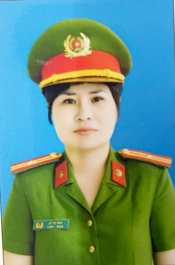 Thiếu tá Lê Thị Hoa