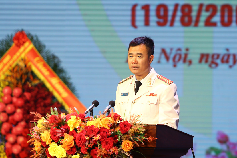 Đại tá Nguyễn Ngọc Quyền, Phó Bí thư Đảng uỷ, Phó Giám đốc CATP phát biểu tại lễ kỷ niệm