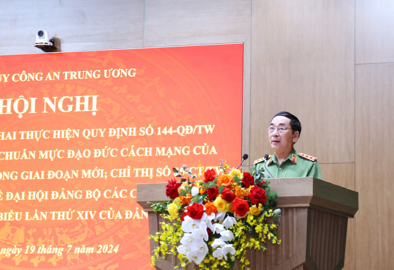 Thượng tướng Trần Quốc Tỏ, Uỷ viên Trung ương Đảng, Phó Bí thư Đảng uỷ Công an Trung ương, Thứ trưởng Bộ Công an chỉ đạo tại hội nghị