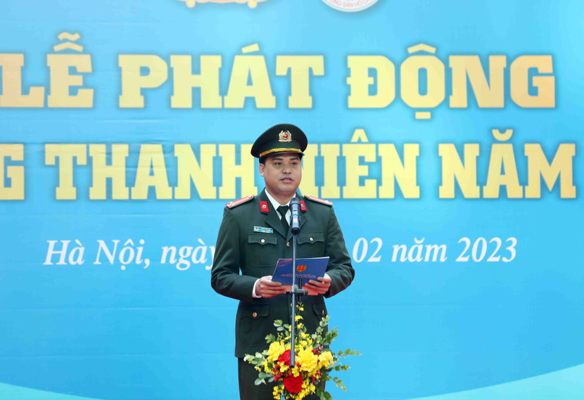 Trung tá Đồng Đức Vũ, Trưởng ban Thanh niên Bộ Công an phát biểu tại lễ phát động
