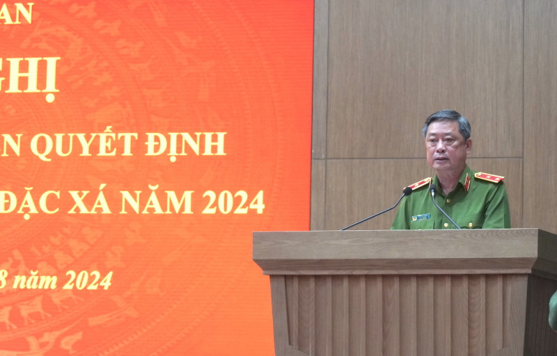 Trung tướng Lê Minh Hùng, Cục trưởng Cục Cảnh sát quản lý trại giam, cơ sở giáo dục bắt buộc, trường giáo dưỡng, Phó Trưởng ban chỉ đạo về đặc xá của Bộ Công an phát biểu khai mạc hội nghị