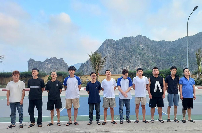 Các đối tượng nhập cảnh trái phép Các đối tượng nhập cảnh trái phép