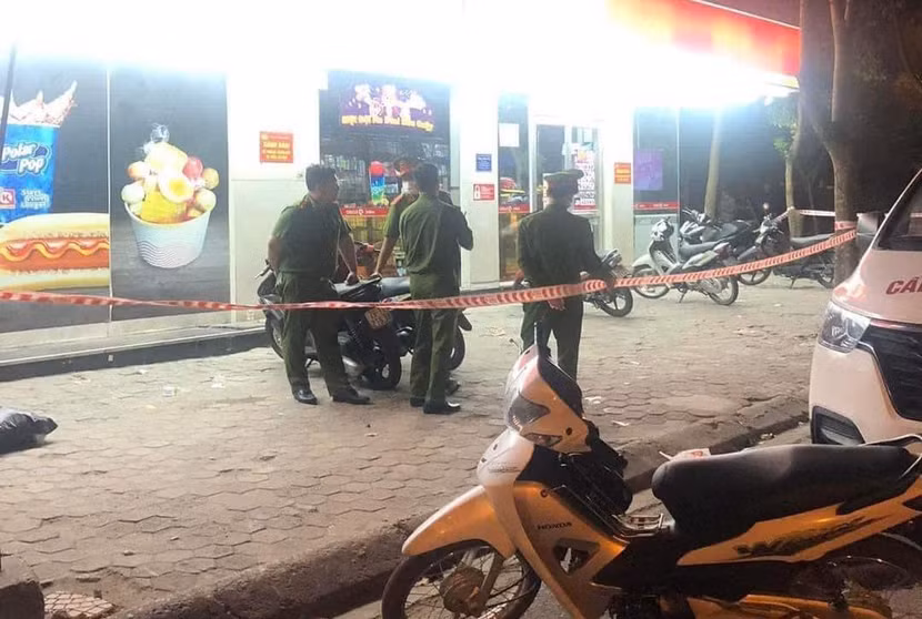 Cơ quan công an phong tỏa hiện trường nơi xảy ra vụ việc