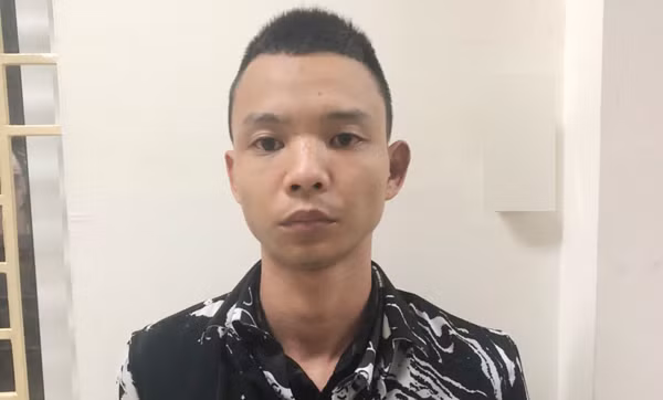 Phạm Văn Hưng hiện đang bị Cơ quan CSĐT CAQ Nam Từ Liêm tạm giữ vì có hành vi cho vay lãi nặng trong giao dịch dân sự