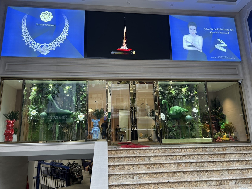 Lê Thị Thái tạo hình ảnh sang chảnh để lừa đảo bằng thủ đoạn bán vàng giả Lê Thị Thái tạo hình ảnh sang chảnh để lừa đảo bằng thủ đoạn bán vàng giả