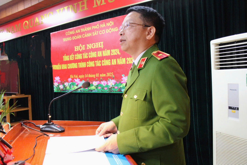 Thiếu tướng Nguyễn Hồng Ky, Phó Giám đốc CATP phát biểu tại hội nghị Thiếu tướng Nguyễn Hồng Ky, Phó Giám đốc CATP phát biểu tại hội nghị