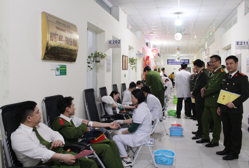 Sau lễ ký kết, đã thu được 200 đơn vị máu