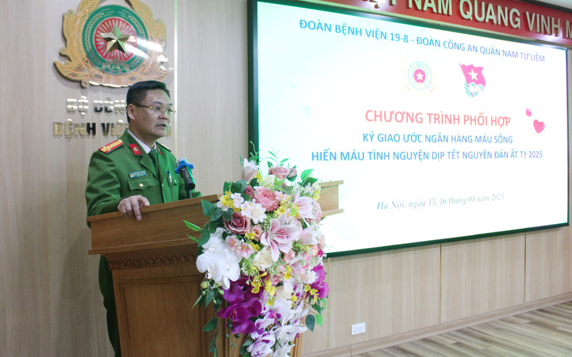 Thượng tá Đặng Mạnh Cường, Phó trưởng CAQ Nam Từ Liêm kêu gọi CBCS CAQ Nam Từ Liêm tham gia hiến máu nhân đạo