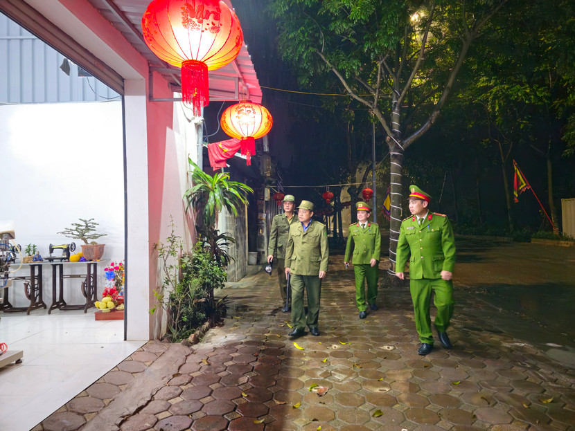 Công an xã Đại Áng, huyện Thanh Trì tuần tra bảo vệ địa bàn Công an xã Đại Áng, huyện Thanh Trì tuần tra bảo vệ địa bàn