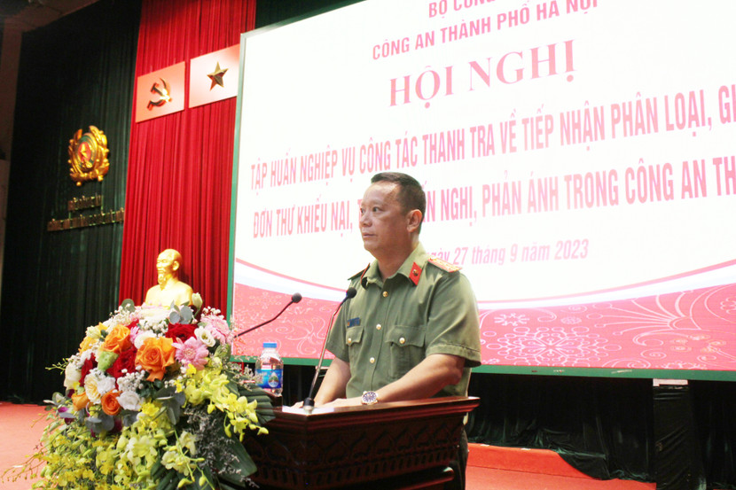 Đại tá Phạm Thanh Hùng, Phó Bí thư Đảng ủy, Phó Giám đốc CATP Hà Nội phát biểu khai mạc hội nghị
