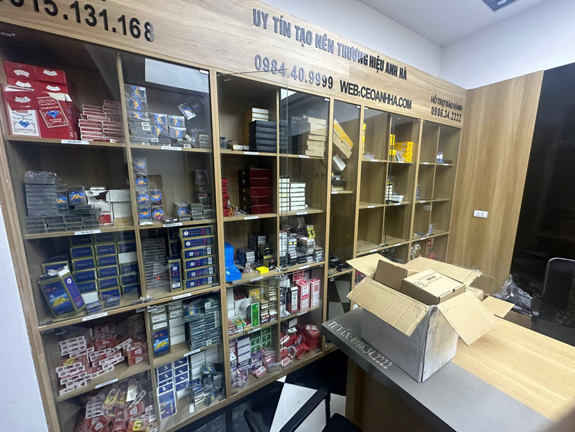 Tổng kho của Phùng Văn C