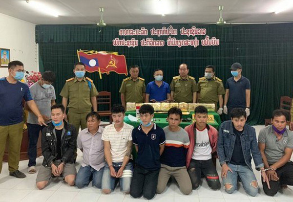 Các đối tượng vận chuyển 10kg ma túy đá qua biên giới Các đối tượng vận chuyển 10kg ma túy đá qua biên giới