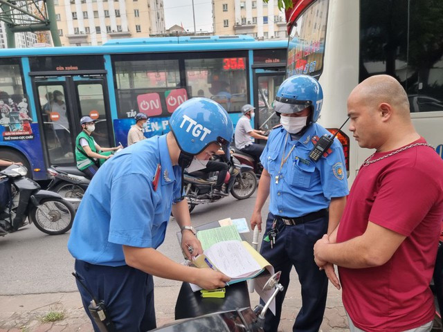 Sẽ nghiên cứu cho công dân nộp phạt vi phạm giao thông thuộc thẩm quyền của Thanh tra giao thông qua ứng dụng VNeID