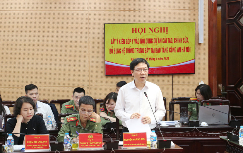 Ông Nguyễn Hoàng Sơn, Phó Trưởng ban Tuyên giáo và Dân vận Thành ủy Hà Nội phát biểu ý kiến tại hội nghị