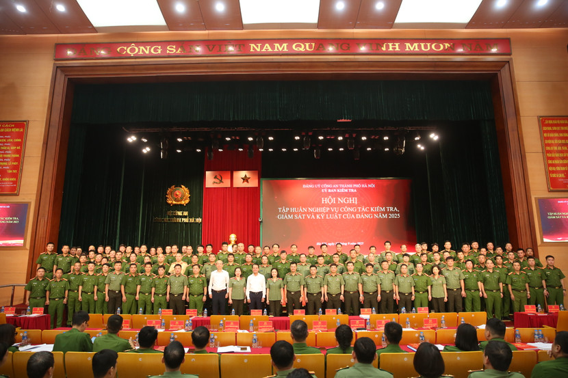 Hội nghị có sự tham dự của hơn 500 đồng chí lãnh đạo và cán bộ làm công tác kiểm tra Đảng trong CATP