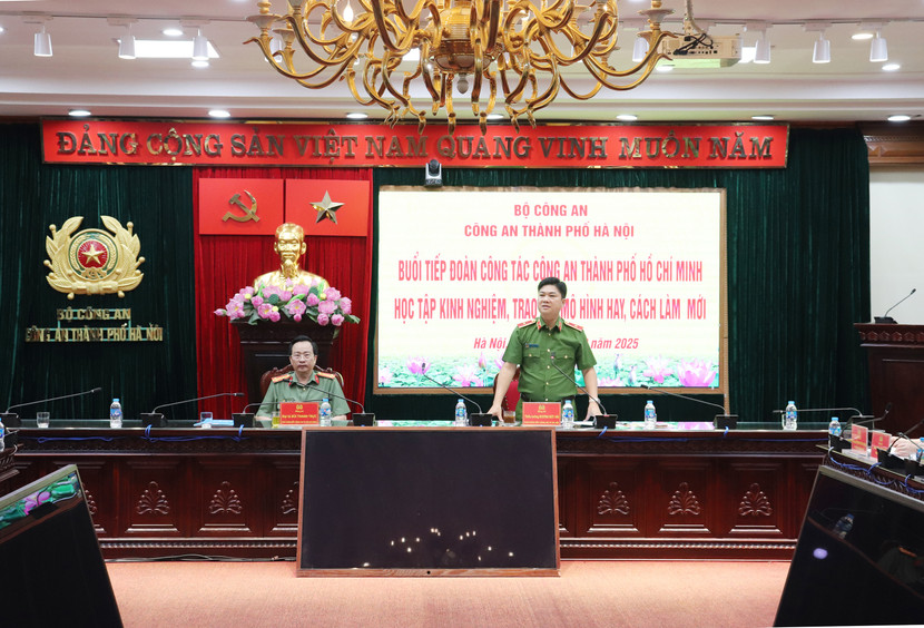 Thiếu tướng Dương Đức Hải, Phó Giám đốc CATP phát biểu tại buổi làm việc Thiếu tướng Dương Đức Hải, Phó Giám đốc CATP phát biểu tại buổi làm việc