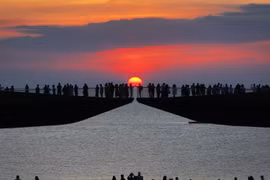 Hành trình 'chuyển mình' của Phú Quốc từ đảo xa thành đô thị đáng sống