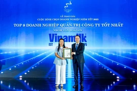 Vinamilk khẳng định vị thế dẫn đầu ESG với dấu ấn ‘Ngôi sao CSI’ và loạt giải thưởng chiến lược 2025