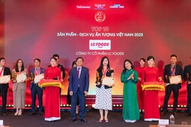 Xúc xích Việt làm từ cá phi lê lọt TOP sản phẩm ấn tượng 2025