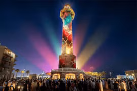 Hải đăng Bãi Cháy hóa sân khấu ánh sáng, 3D Mapping khắc họa hành trình di sản tại VUI-Fest Ha Long