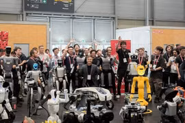 Người máy 'Make in Vietnam' của VinRobotics tỏa sáng tại hai sân khấu công nghệ hàng đầu thế giới