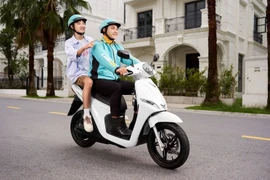 GSM miễn phí thu, đổi pin 3 năm cho tài xế Xanh SM Bike