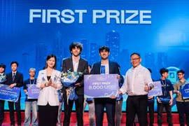 Đội thi Singapore giành quán quân Asian Hackathon for Green Future 2026 lần đầu tiên tổ chức tại Việt Nam
