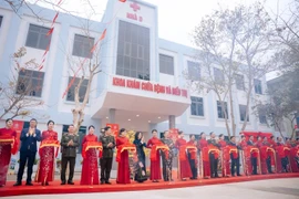 Trung tâm Y tế Tương Dương khánh thành tòa nhà khám chữa bệnh mới, nhận ngay gói tài trợ 'khủng' của Sun Group