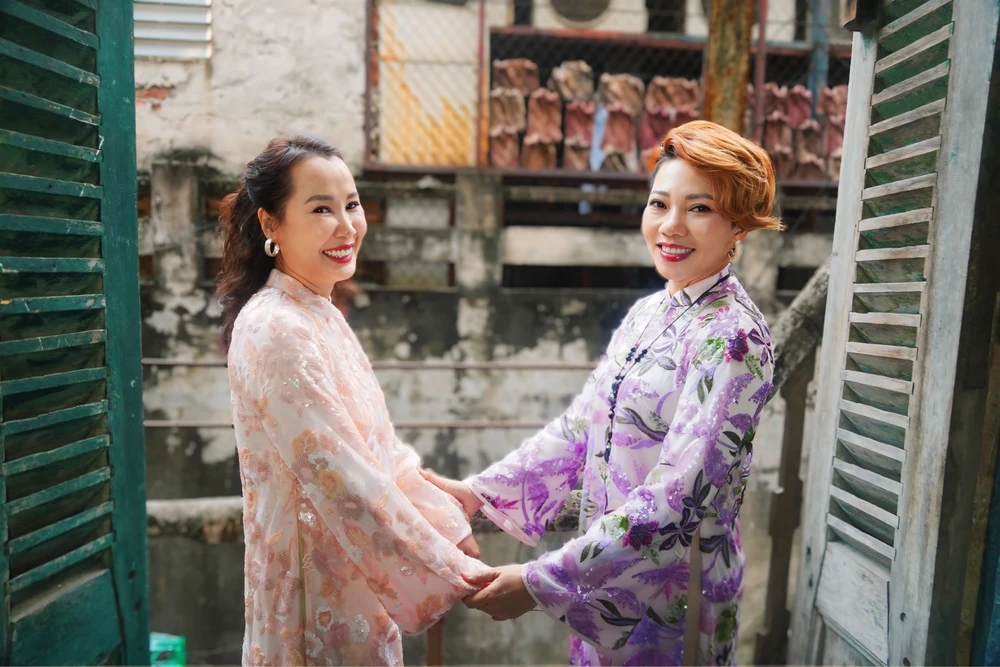 Giáng Son bất ngờ viết tiếp ca khúc về "hoa Hà Nội", Hà Trần thể hiện