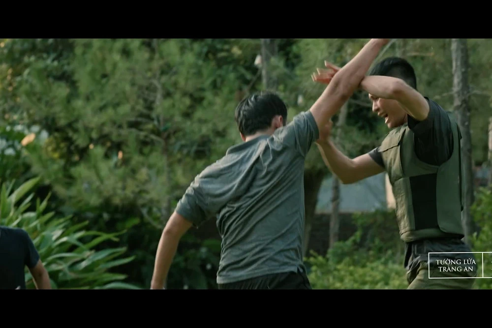 Lực lượng Công an Thủ đô xuất hiện chân thực trên phim "Tường lửa Tràng An"