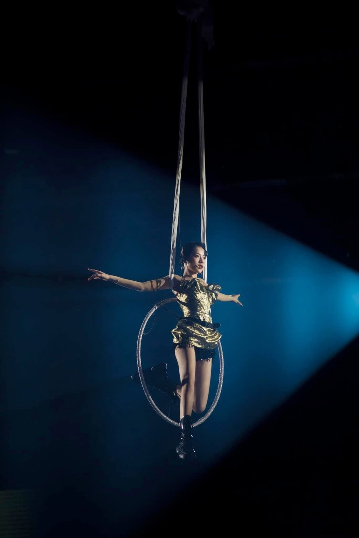 Màn đu dây của Chi Pu cũng nhanh chóng vào top tìm kiếm trên mạng xã hội Trung Quốc Màn đu dây của Chi Pu cũng nhanh chóng vào top tìm kiếm trên mạng xã hội Trung Quốc