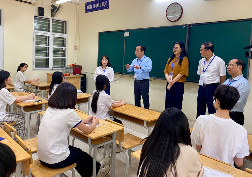 Sở GD-ĐT Hà Nội được tuyển dụng 942 giáo viên, nhân viên cho năm học 2025-2026 Sở GD-ĐT Hà Nội được tuyển dụng 942 giáo viên, nhân viên cho năm học 2025-2026