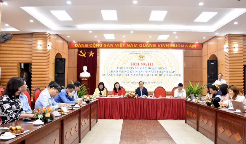 Ngành Giáo dục Thủ đô tổ chức chuỗi sự kiện kỷ niệm 70 năm thành lập ngành trong tháng 11-2024