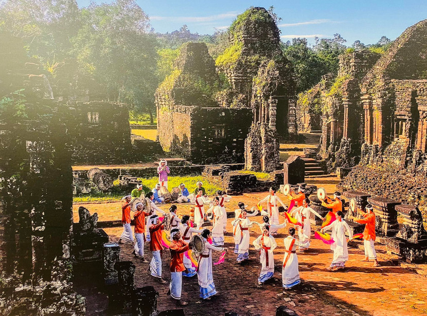 Điệu múa nước ở Thánh địa Mỹ Sơn (ảnh Nguyễn Tấn Tuấn)