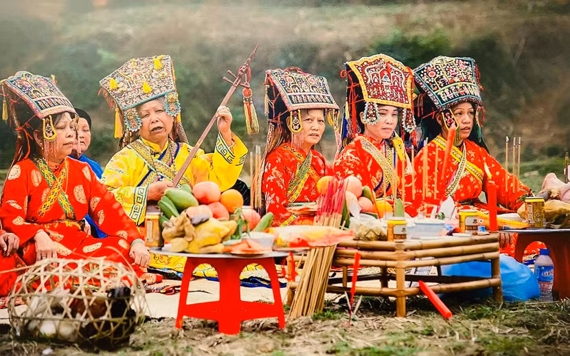 Thực hành Then, Di sản phi vật thể đại diện của nhân loại (ảnh: Lưu Minh Dân)