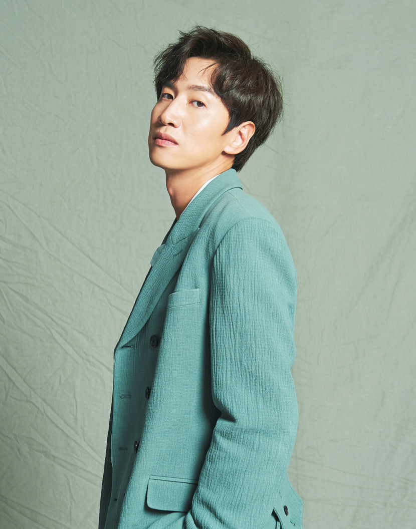 Lee Kwang Soo được mệnh danh là “Hoàng tử châu Á” và chiếm trọn tình cảm của khán giả Việt. Lee Kwang Soo được mệnh danh là “Hoàng tử châu Á” và chiếm trọn tình cảm của khán giả Việt.