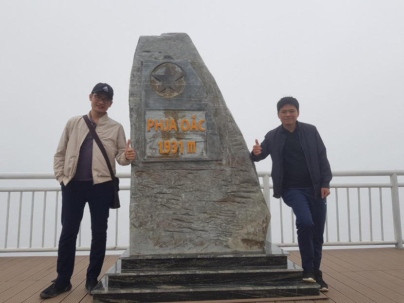 Check in trên đỉnh Phja Oắc Check in trên đỉnh Phja Oắc