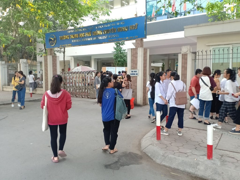 Trường THPT Chuyên Ngoại ngữ tuyển 630 chỉ tiêu vào lớp 10 năm 2025 Trường THPT Chuyên Ngoại ngữ tuyển 630 chỉ tiêu vào lớp 10 năm 2025