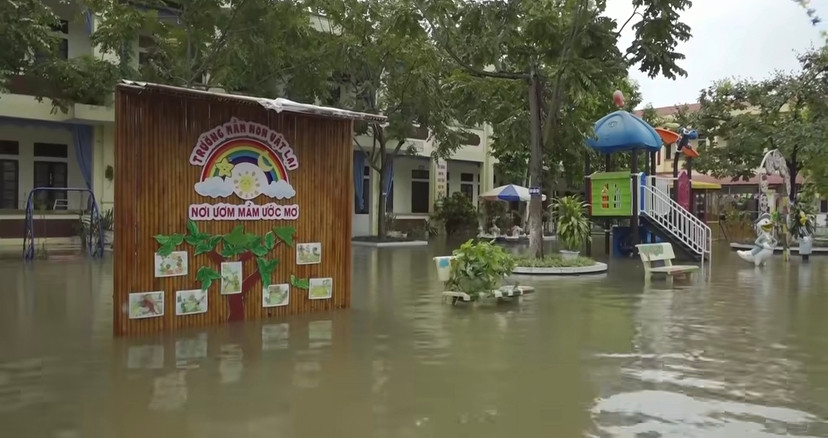 Trường MN Vật Lại, Ba Vì ngập sâu khiến 700 trẻ không thể đến trường sáng 10-9