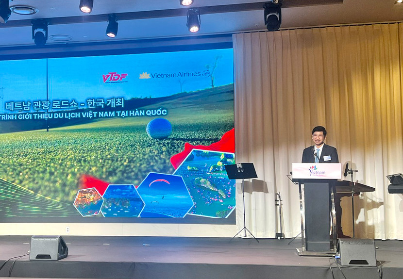 Thứ trưởng Bộ VHTTDL Hồ An Phong phát biểu tại Chương trình giới thiệu Du lịch Việt Nam tại tỉnh Gyeongsangbuk-do, Hàn Quốc (ảnh: TTTT - Cục DLQG)