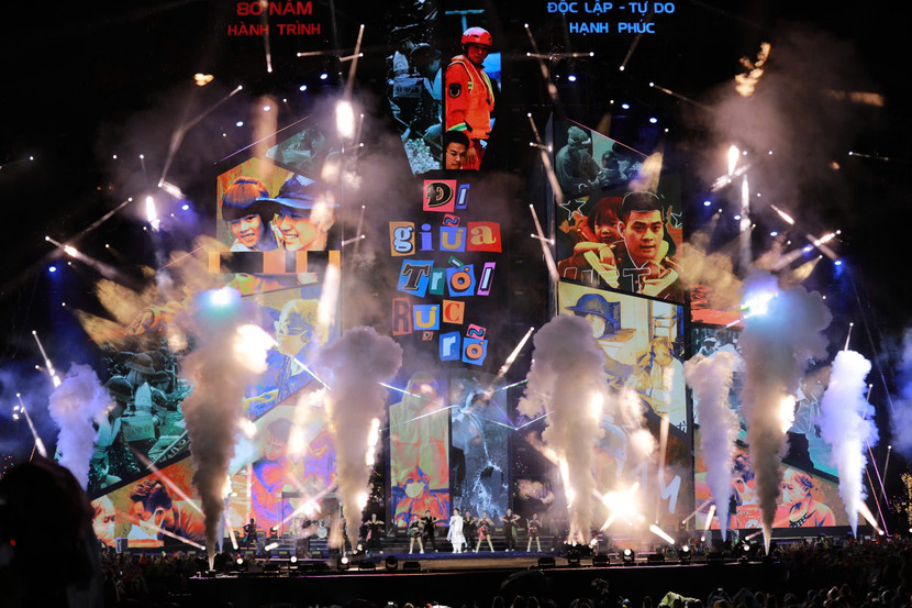 Các concert quốc gia được tổ chức với sự tham gia của đông đảo khán giả Các concert quốc gia được tổ chức với sự tham gia của đông đảo khán giả