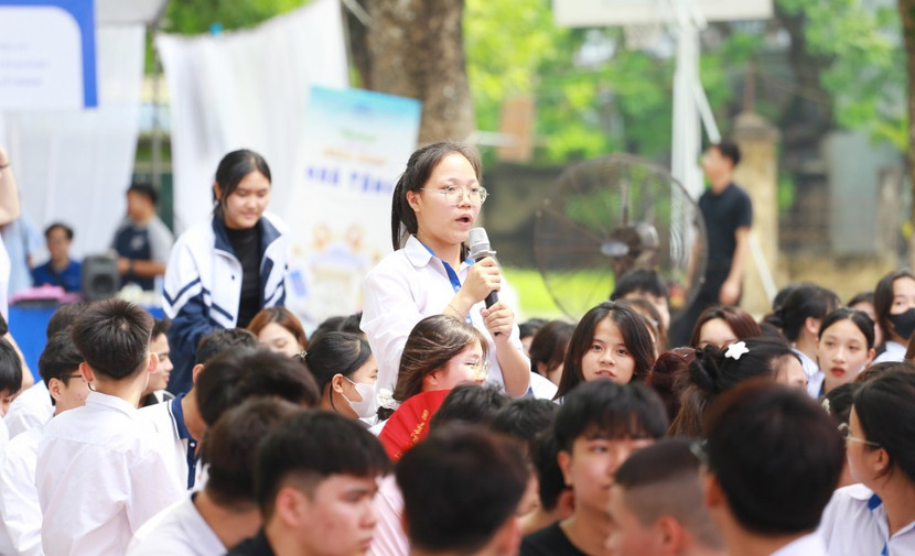 Các chuyên gia giải đáp thắc mắc chung quanh những ngành nghề hot