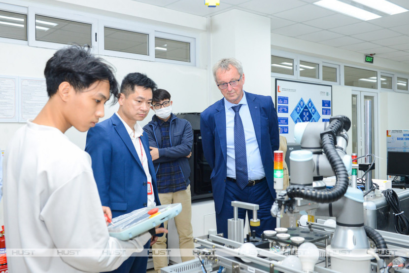 ĐH Bách khoa Hà Nội đưa ra nhiều mức học phí cho năm học 2024-2025 ĐH Bách khoa Hà Nội đưa ra nhiều mức học phí cho năm học 2024-2025